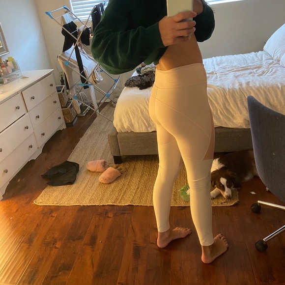 Outdoor Voices Warm Up Leggings Blush - Picture 5 of 8